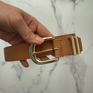 NWT Ann Taylor Tan Leather Belt with Gold Buckle size medium
